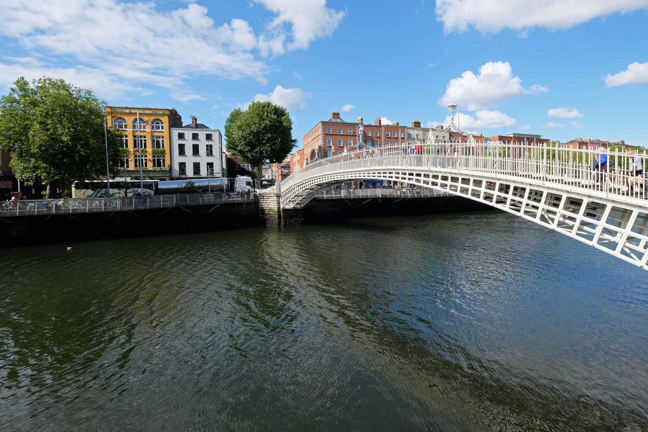 Ha'penny Bridge, ce pont est le symbole de Dublin