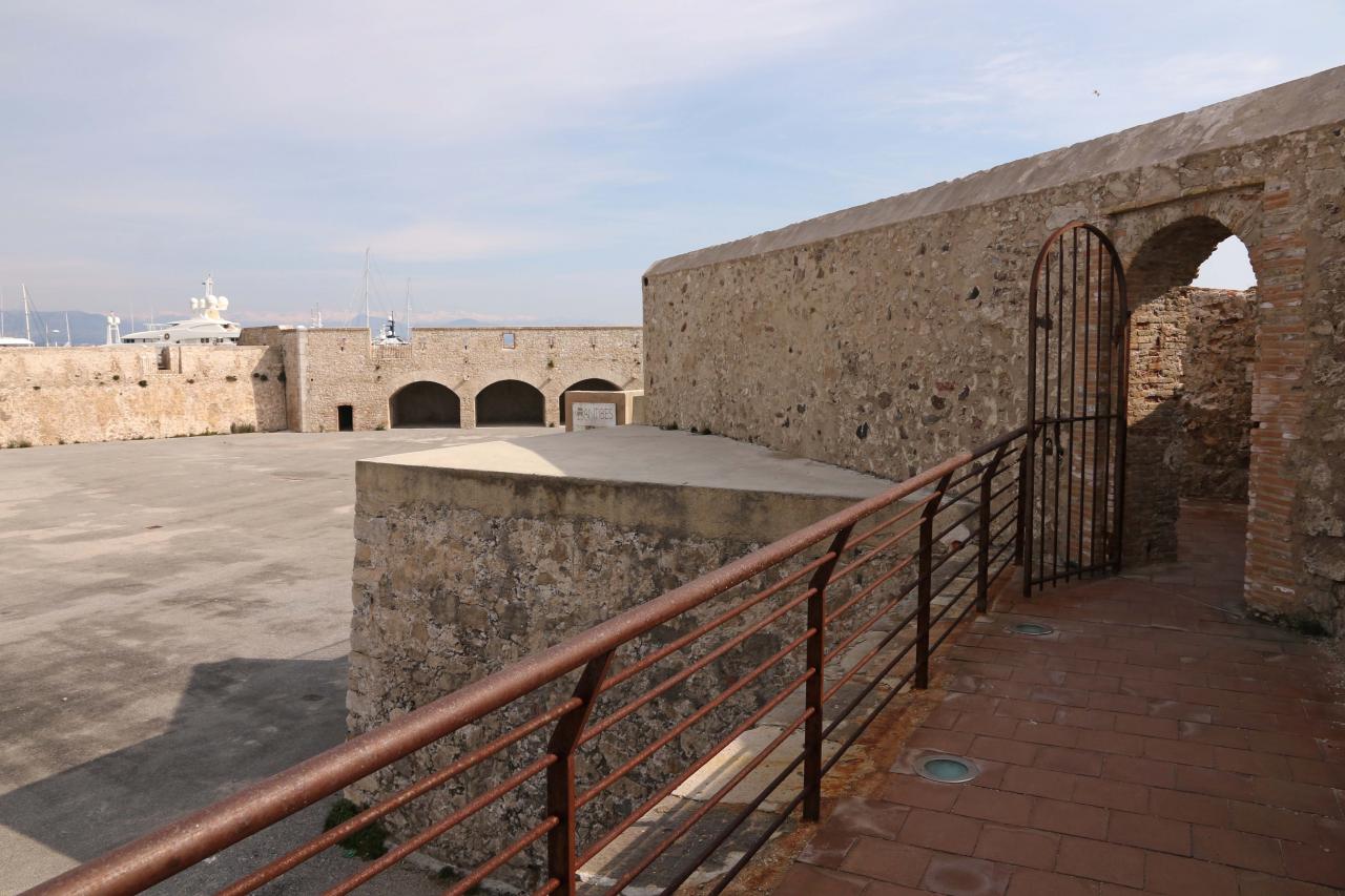 Le Bastion St Jaume