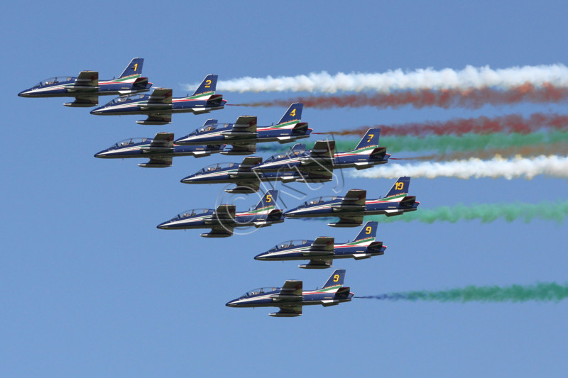 L'italie rend hommage a la patrouille de France