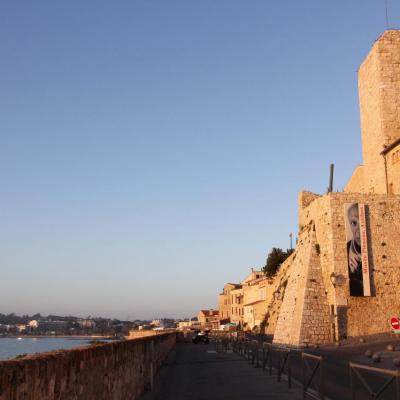 Les remparts au lever du soleil un matin d'avril à 6h20