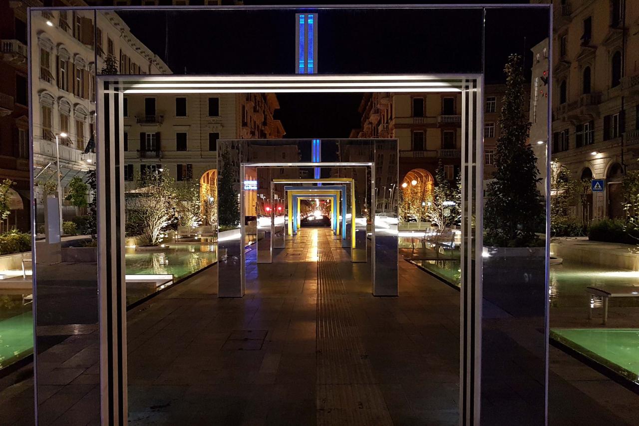 Place Verdi, passage obligé de la gare de la Spezia à mon hôtel