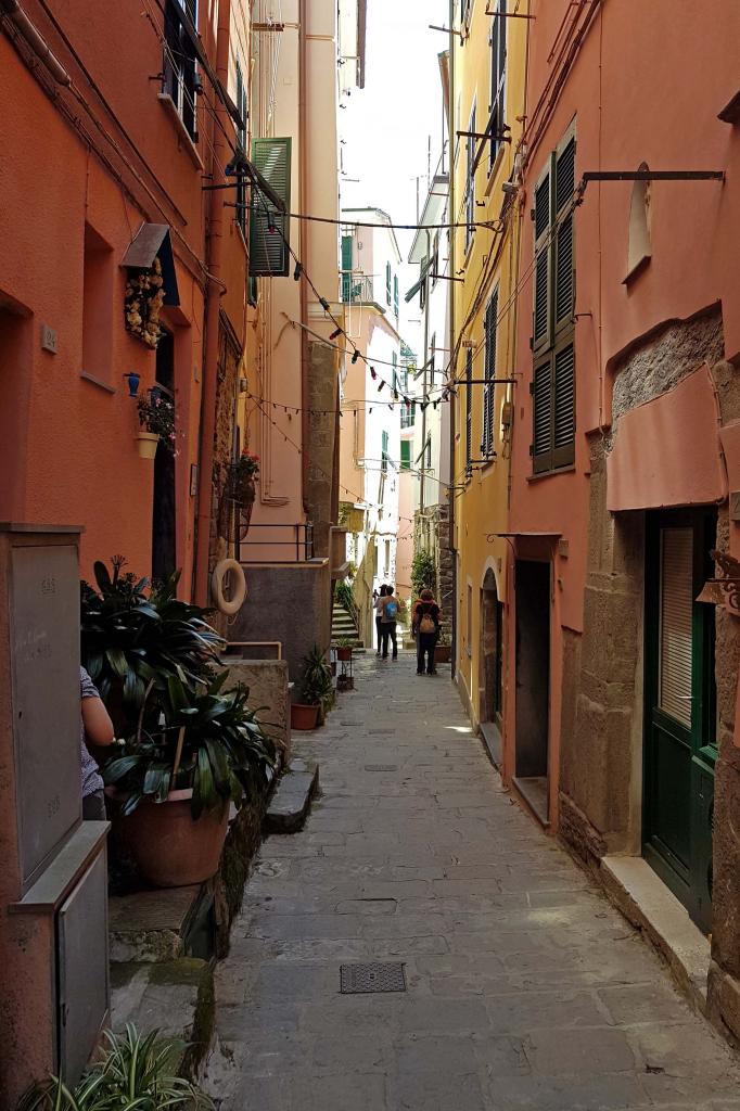 traversée de Vernazza pour reprendre le sentier direction Monterrosso