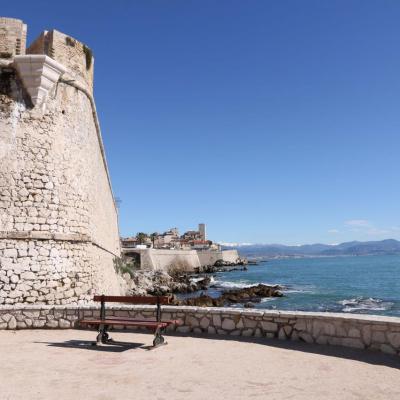 Le Bastion au début des remparts