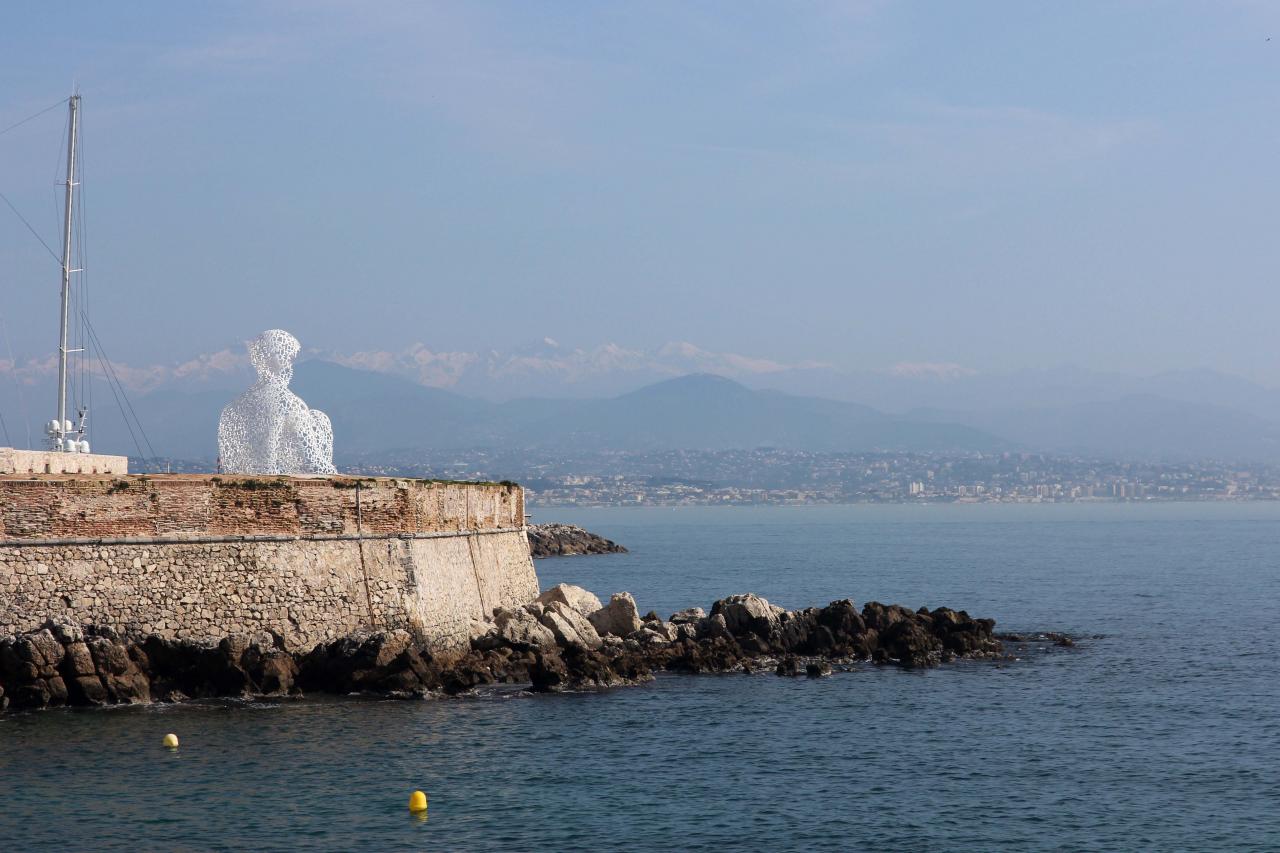 Le Nomade sur les remparts d'Antibes