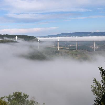 Le viaduc sort du brouillard après 1h30 d'attente ... la récompense !