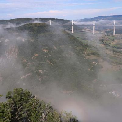 Le viaduc sort du brouillard après 1h30 d'attente ... la récompense !