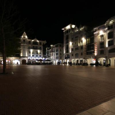 Arcachon belle ville de jour comme de nuit