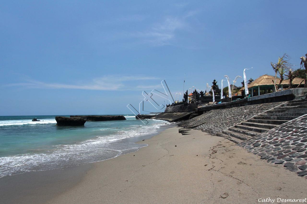Le Pura (temple) Batu Mejan sur la plage de Batu Bolong (Canggu)