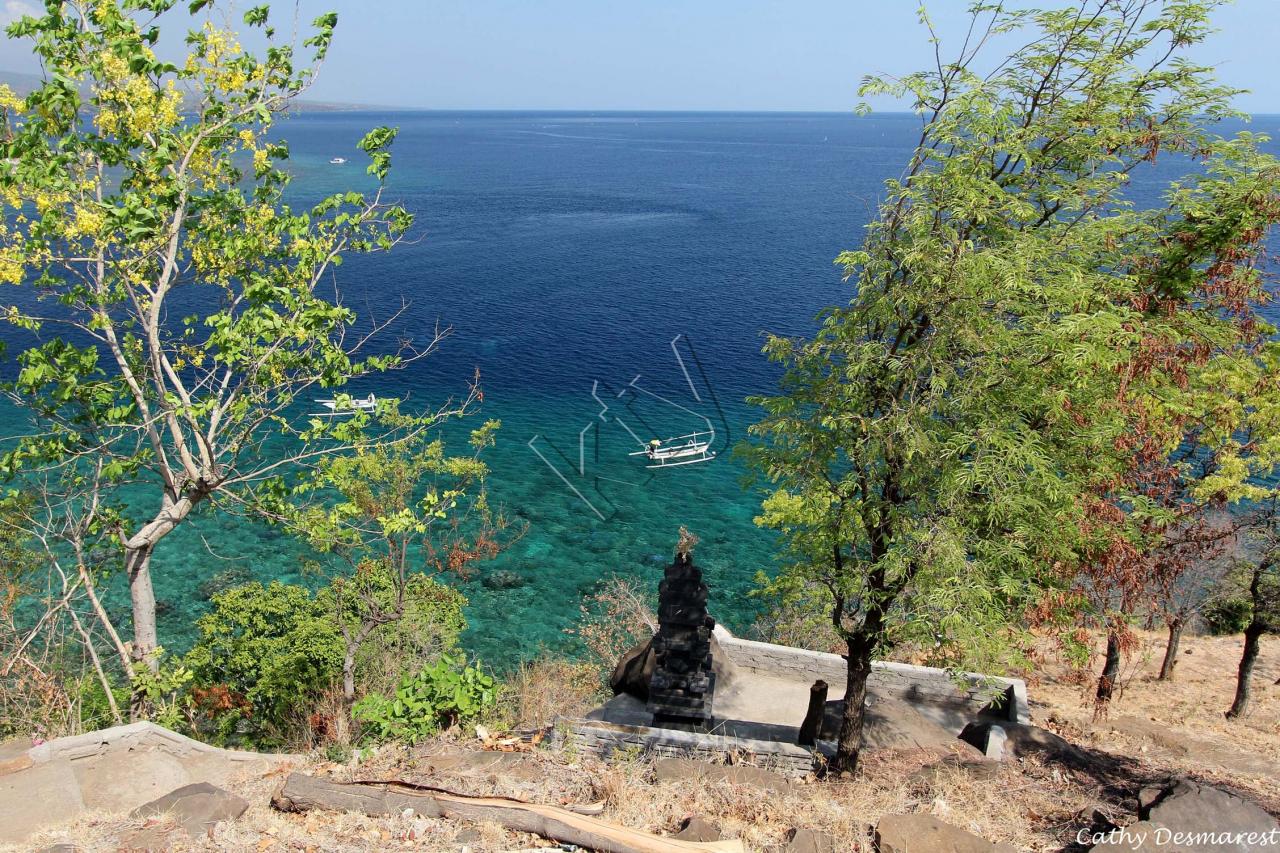 Vue sur Amed avec le Gunung Agung en arrière plan