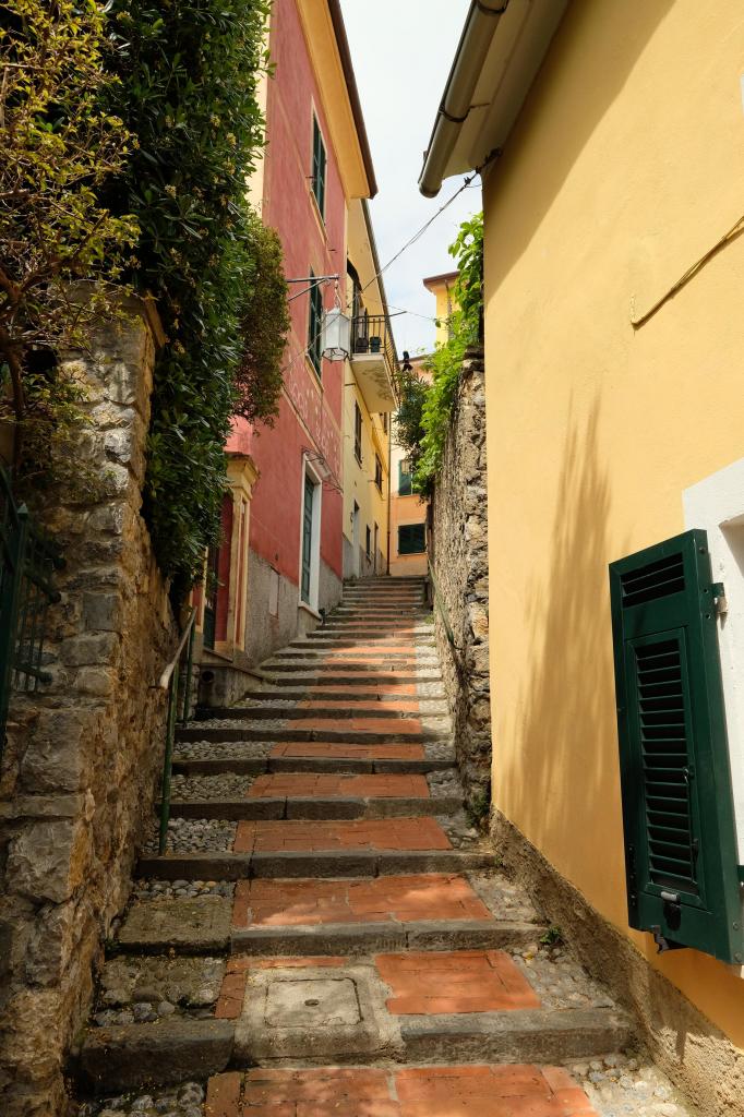 tout petit village merveilleux à flanc de montagne, à 10 minutes de Lerici