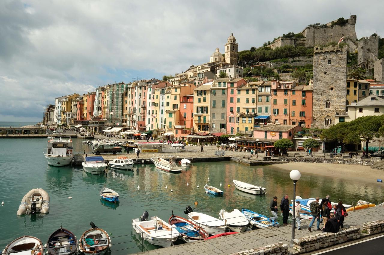 Portovénère , a l'extrémité du golfe de La Spezia