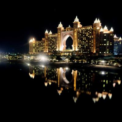 L'hôtel Atlantis vu du monorail 