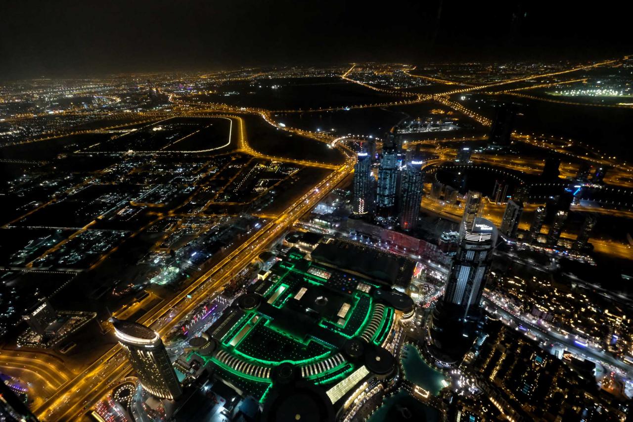 En vert le Dubaï mall, on n'imagine pas qu'il soit si grand !