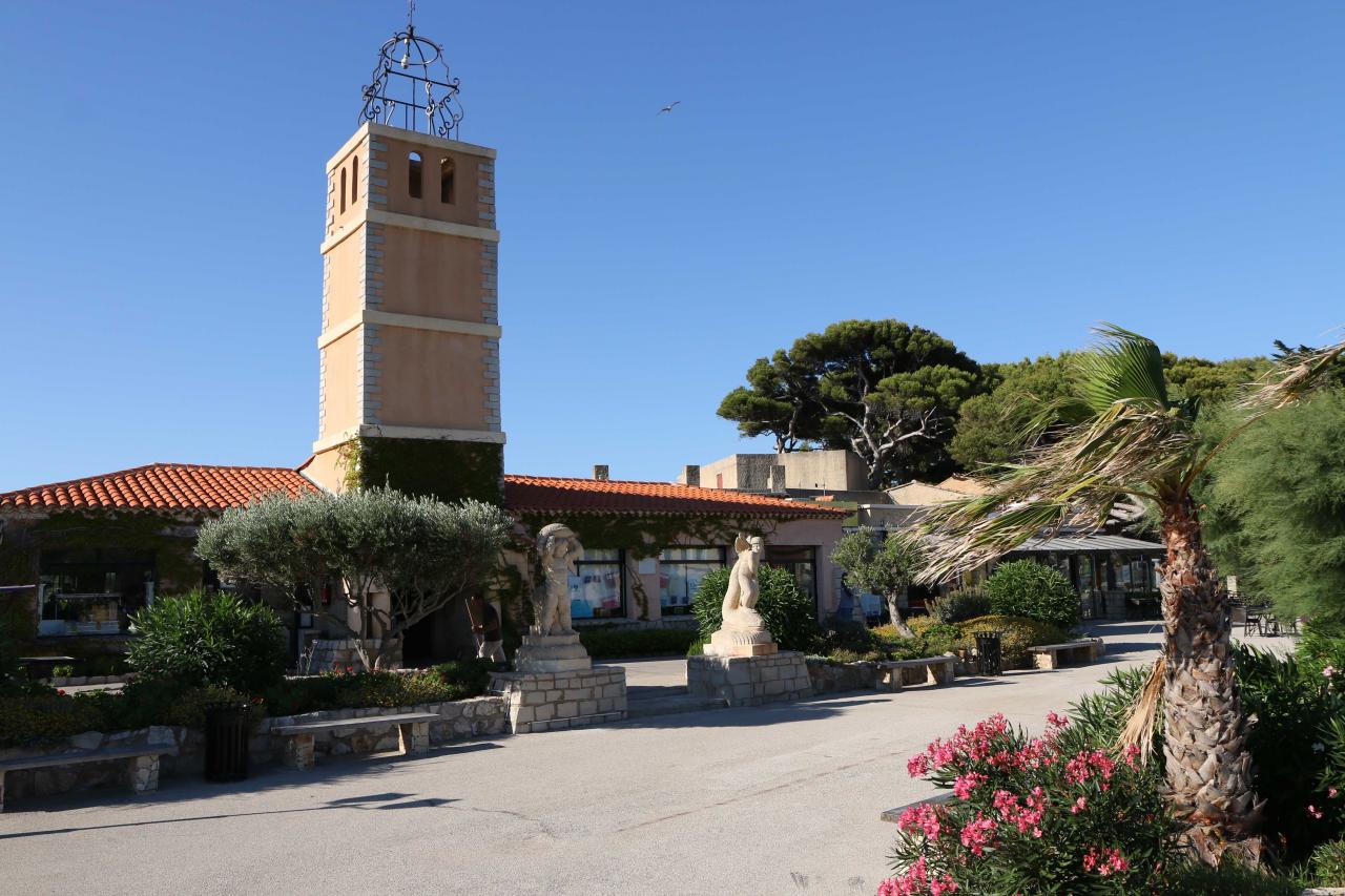 Le port de Bendor, le plus petit du littoral méditerranéen