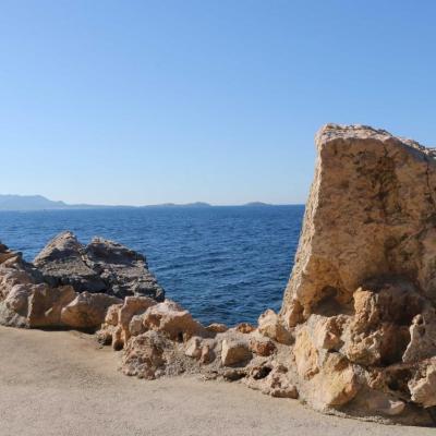 le sentier du tour de l'île façonné par Paul Ricard 