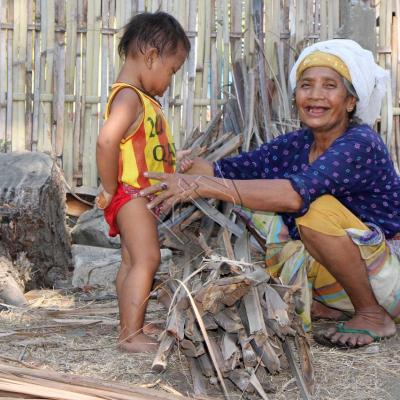 Une mamy insulaire et son petit