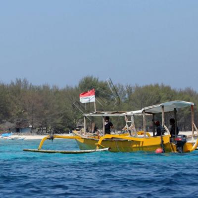 Les bateaux posent l'ancre pour des spots de snorkeling ou plongée