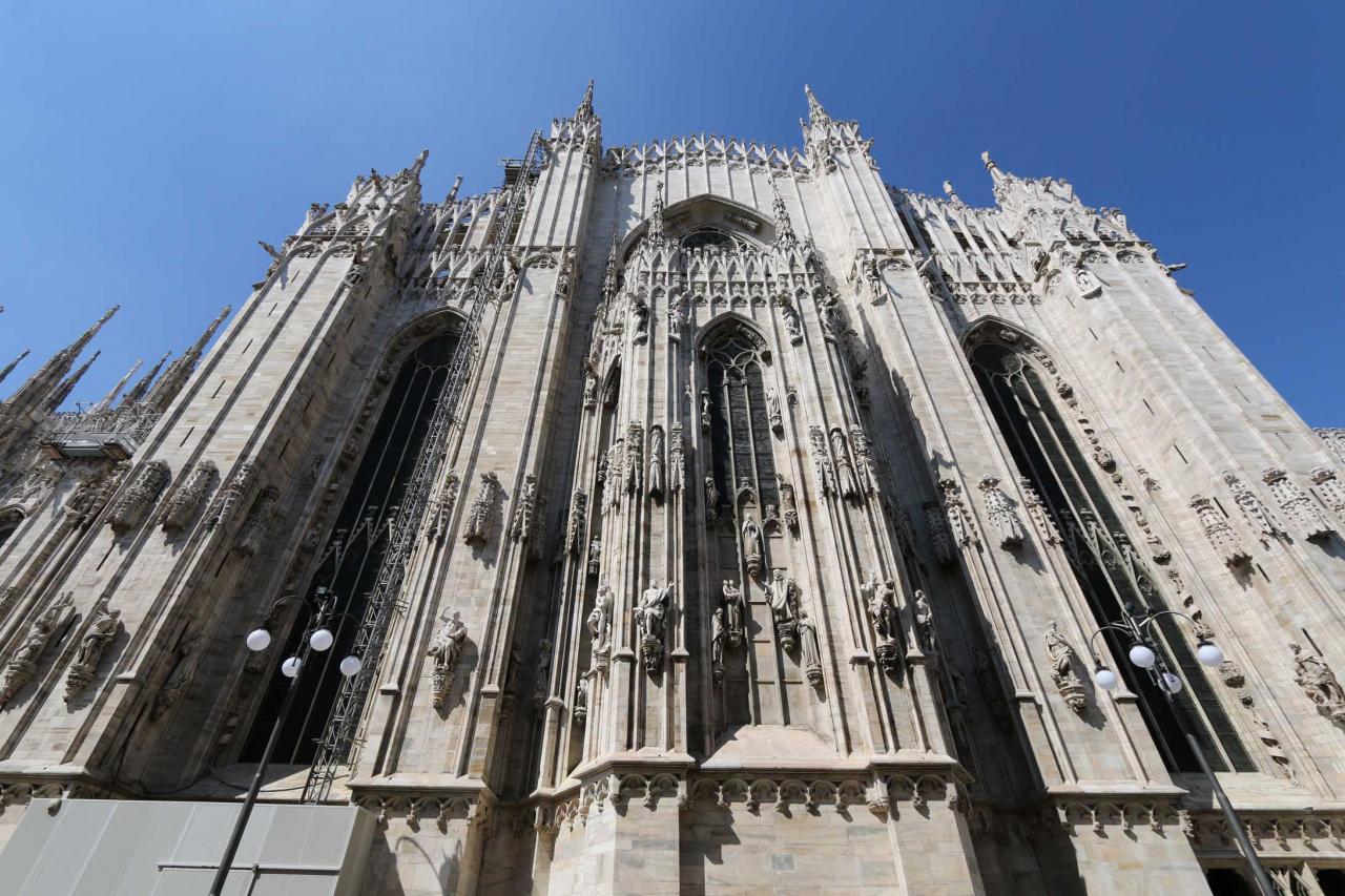 la cathédrale est surnommée le « hérisson de marbre »