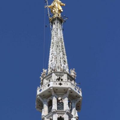 la Madonina, statue dorée de la Vierge (108,5m)