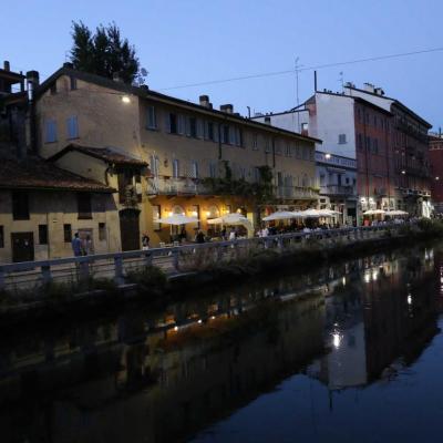 petite balade le long du canal après un dîner où le choix est difficile