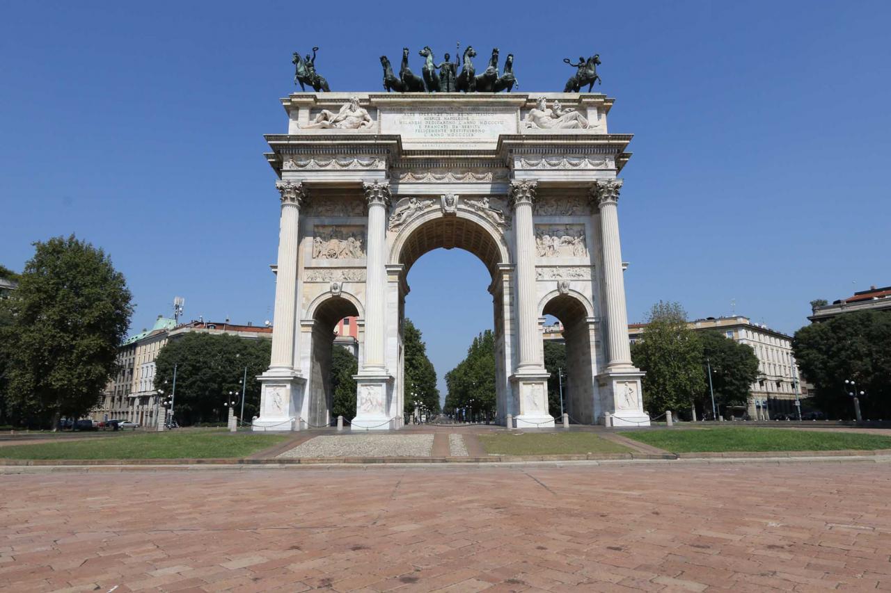 L'arche de la paix conçu d'après l'Arc de Triomphe de Paris