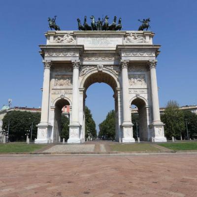 L'arche de la paix conçu d'après l'Arc de Triomphe de Paris