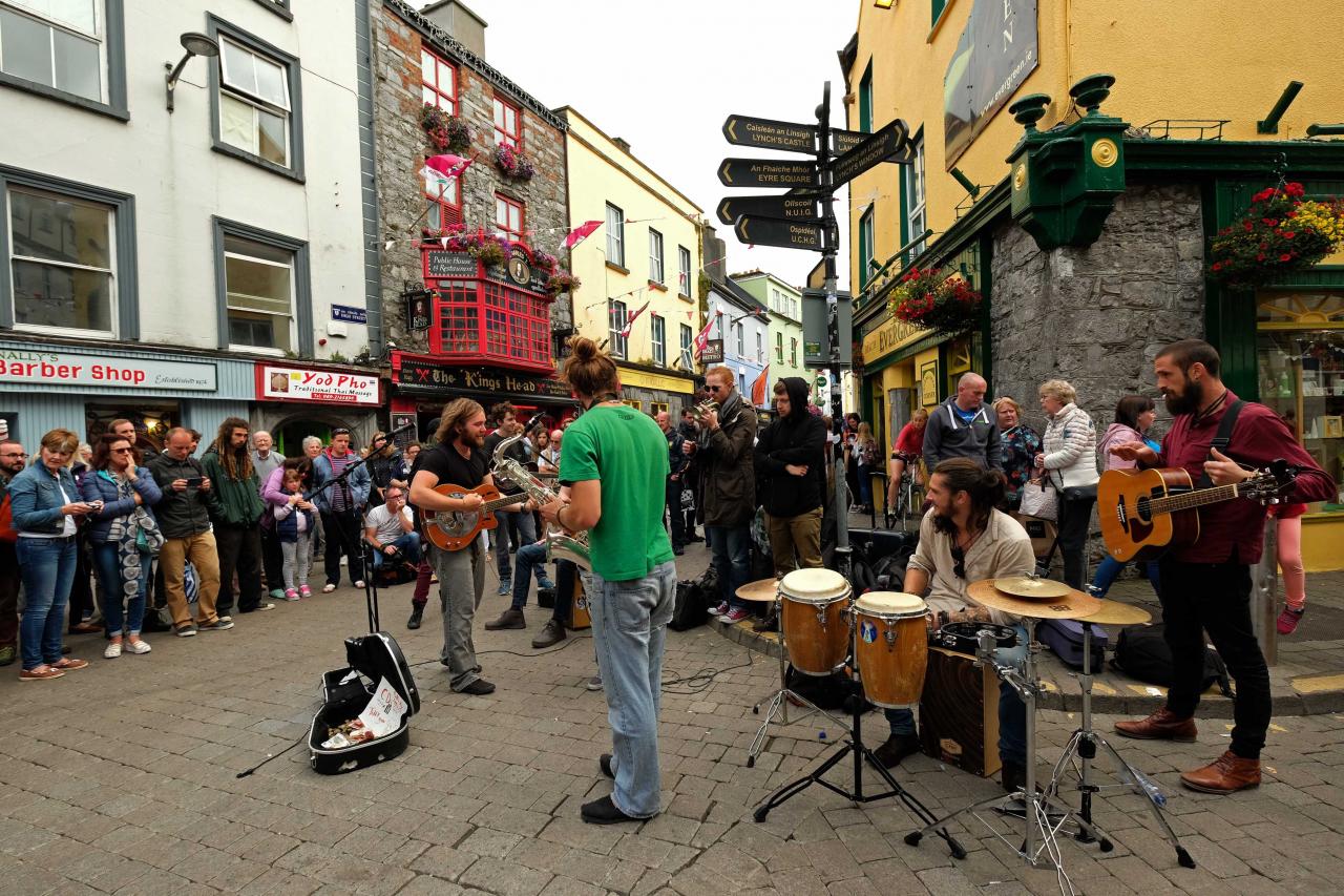 les musiciens de rue créent une véritable effervescence 