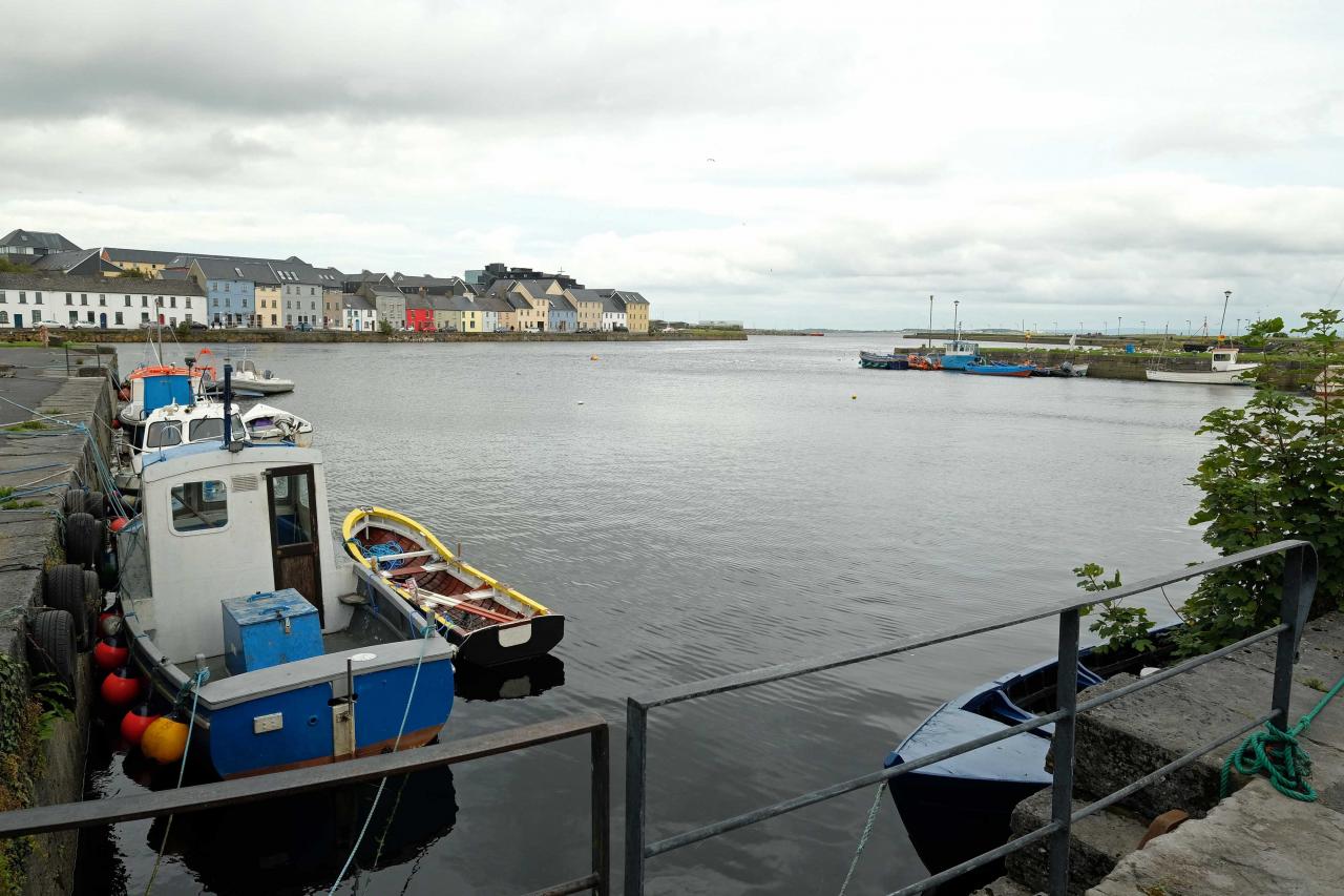 Galway, les pieds dans l'eau et son petit port