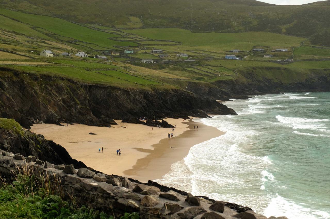 la petite plage des contrebandiers sur la péninsule