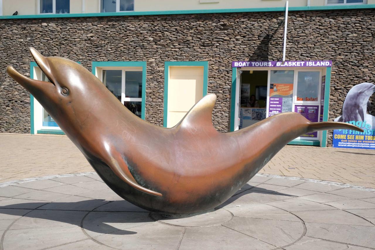 Fungie le dauphin dans la baie de Dingle a même sa statue !