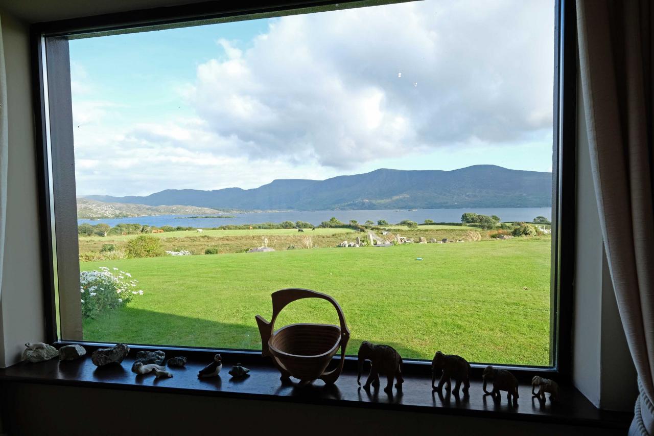 vue sur le lac et les montagnes et non loin de Waterville en bord de mer