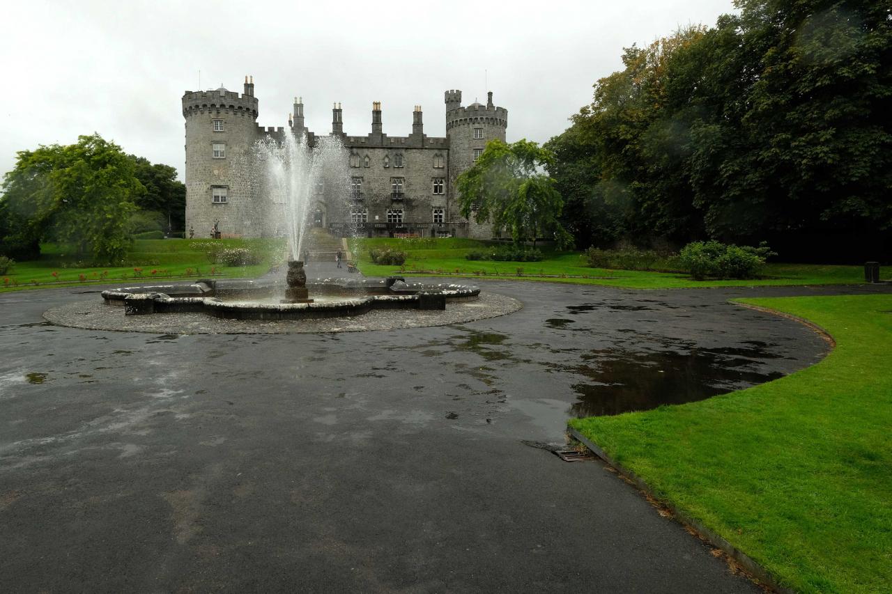 forteresse du XIIème siècle située en plein cœur de la ville de Kilkenny