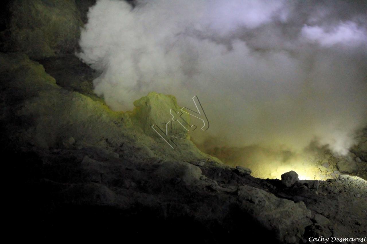 au coeur du cratère, impressionnant presque irréel !