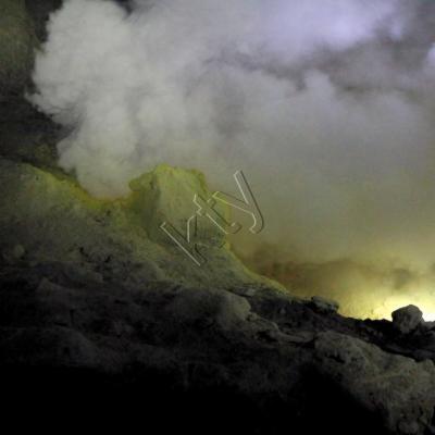 au coeur du cratère, impressionnant presque irréel !