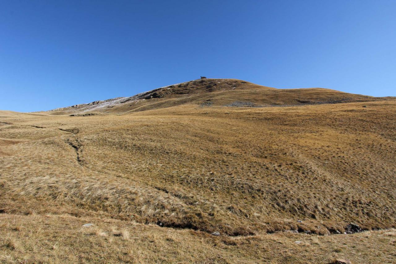 Désertique, lunaire ... presque personne sur cette route de montagne !