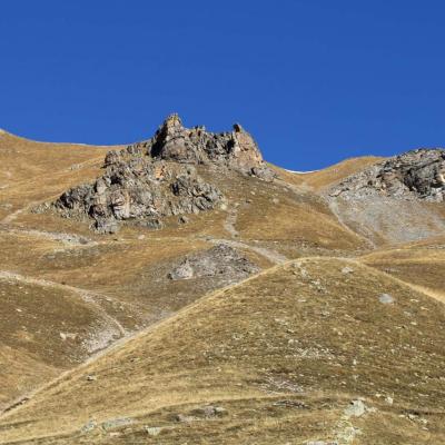 Désertique, lunaire ... presque personne sur cette route de montagne !