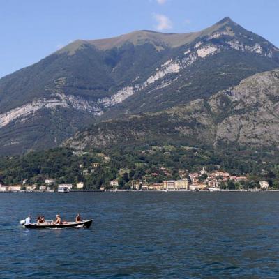 Tremezzo vu de Bellagio au pied du Mont Procione