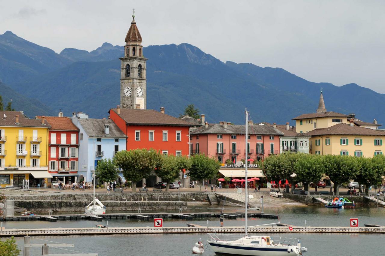 et au Nord du lac, Ascona, le Saint-Tropez de la Suisse mérite le détour!