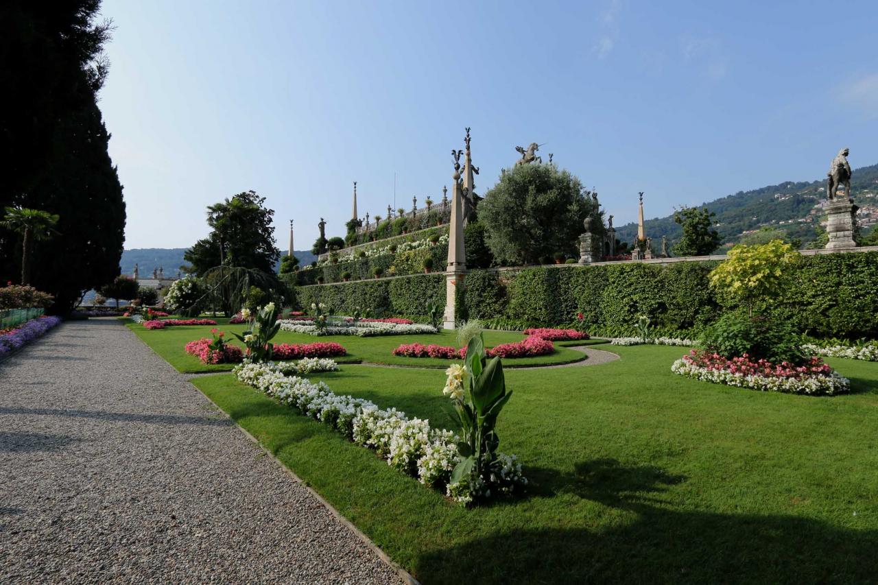 ce n'est pas le plus beau de la floraison (avril et mai) mais le jardin est impressionnant