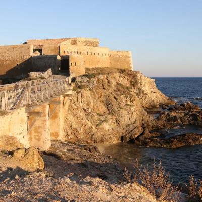 Le Fort de la Tour Fondue en face de Porquerolles