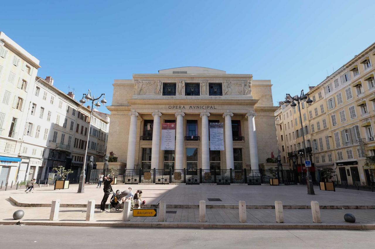l'Opéra de Marseille, lui aussi est très beau (bâtiment du XVIIIe siècle)