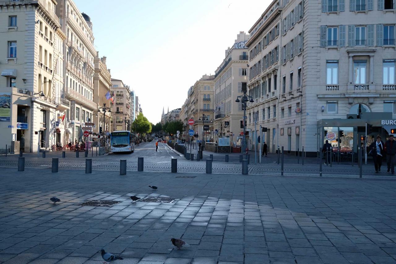 la célèbre Cane Cane Canebière est le centre nerveux de Marseille, mais bof ...