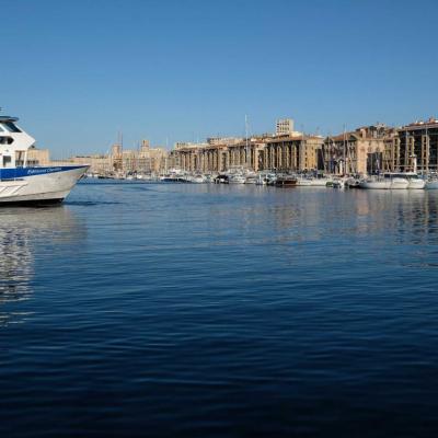 Le vieux port avant le grand trafic de la journée