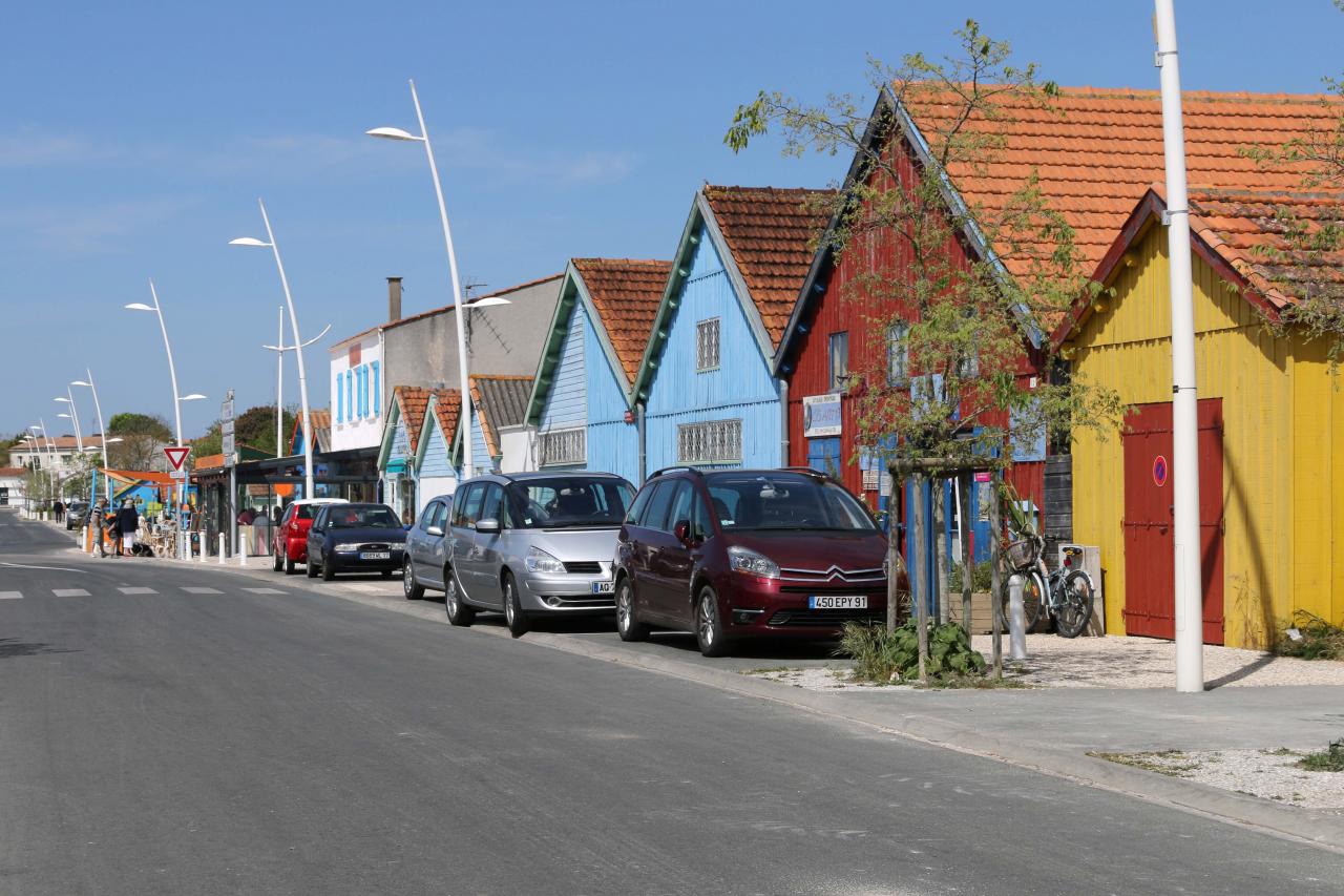 L'île d'Oléron, à marée basse, dommage, et ses cabanes colorées 