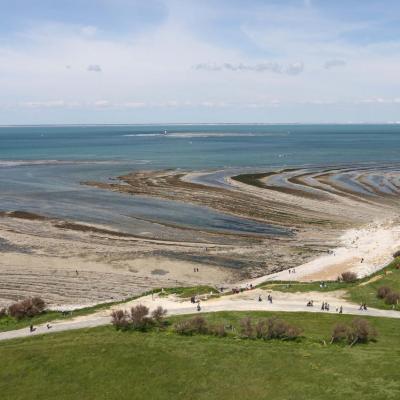 Le phare de Chassiron et la rose de vents à ses pieds - 224 marches