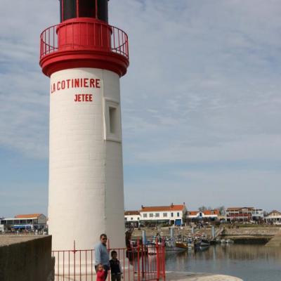 La Cotinière l'unique port de l'île avec une centaine de chalutiers