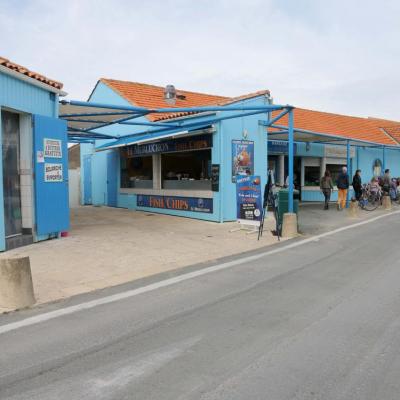 La Cotinière l'unique port de l'île avec une centaine de chalutiers