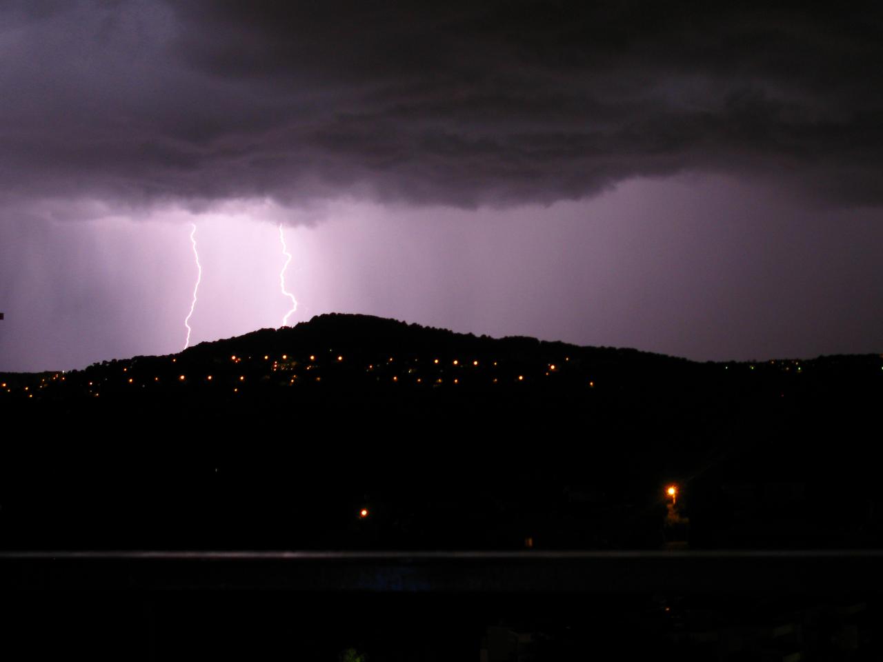 Orages sur Antibes Juan les Pins 