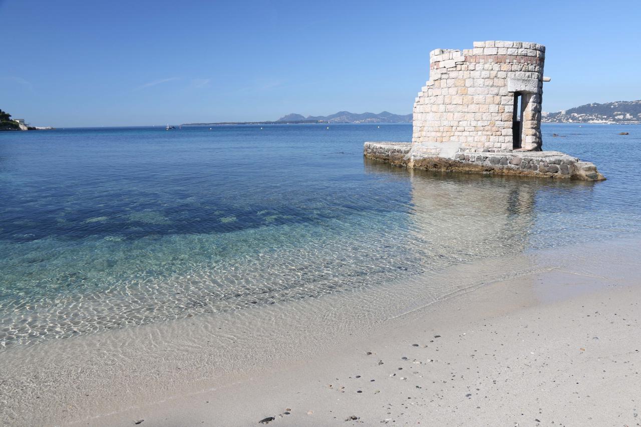 plage des ondes sur le Cap d'Antibes (3)