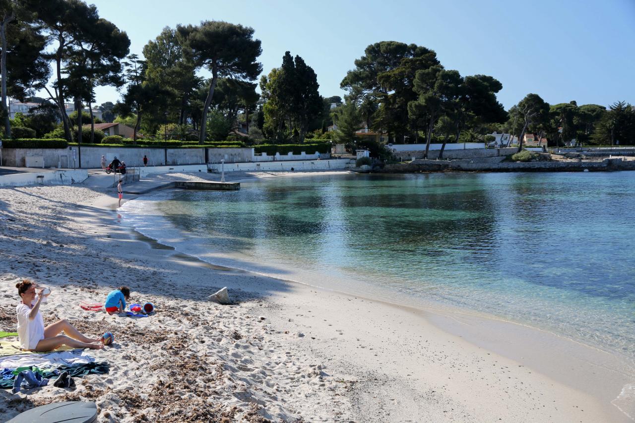 plage des ondes sur le Cap d'Antibes (6)